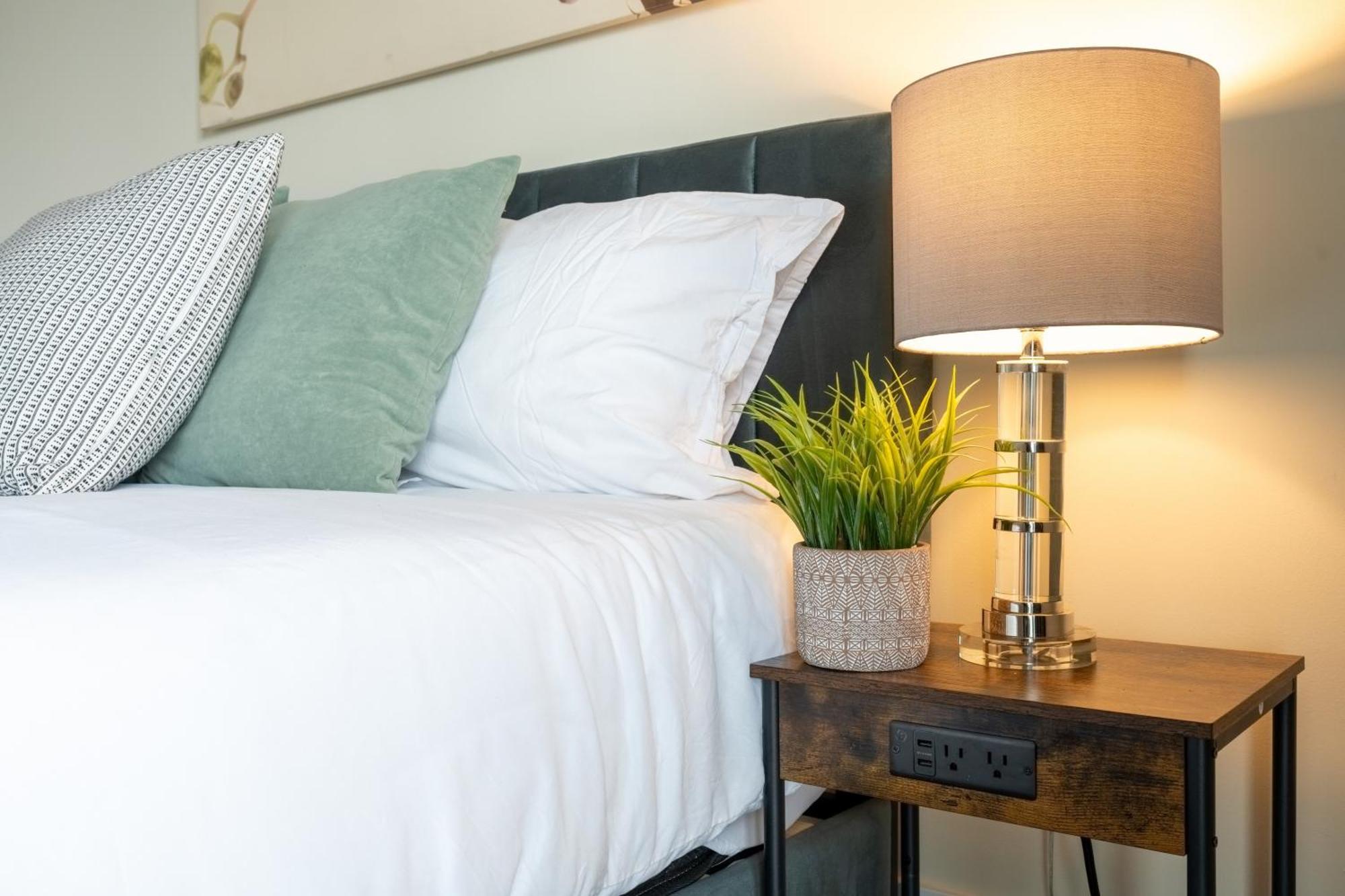 טורונטו Globalstay Modern Downtown Apartment מראה חיצוני תמונה