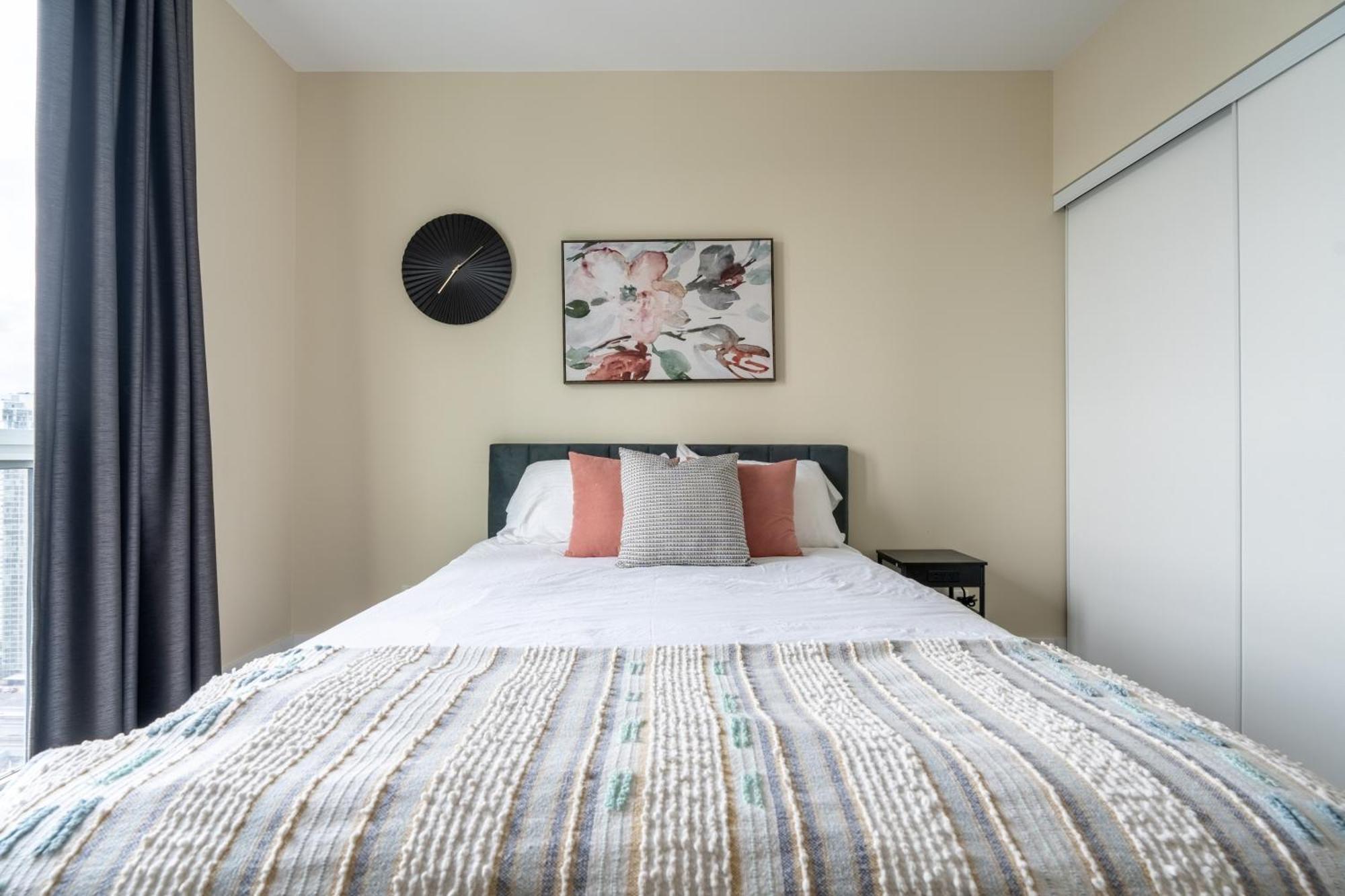 טורונטו Globalstay Modern Downtown Apartment מראה חיצוני תמונה
