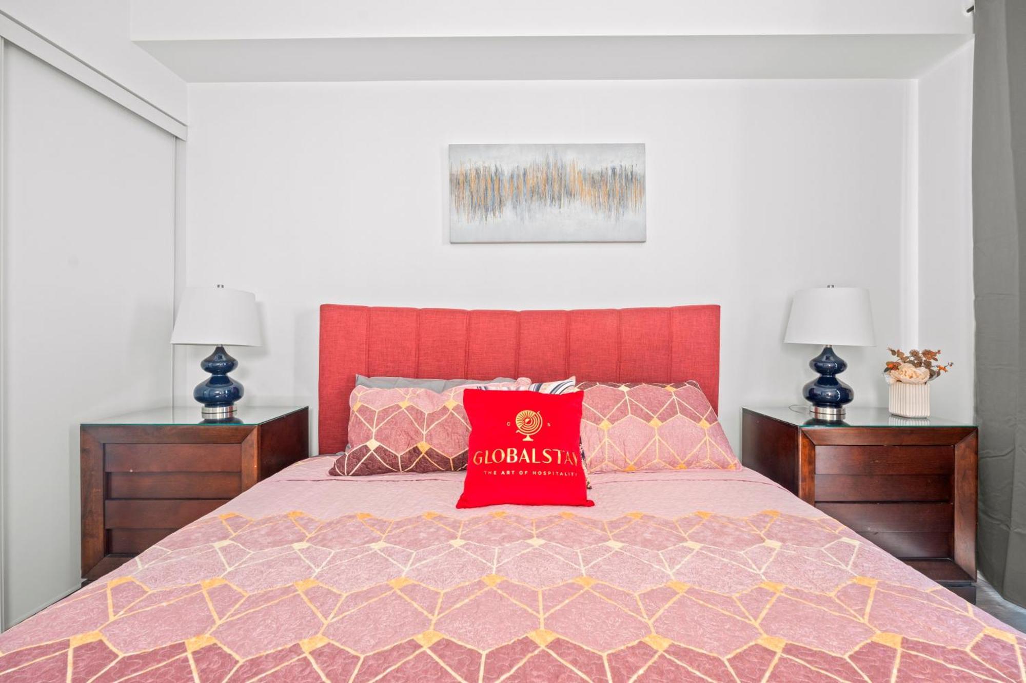 טורונטו Globalstay Modern Downtown Apartment מראה חיצוני תמונה