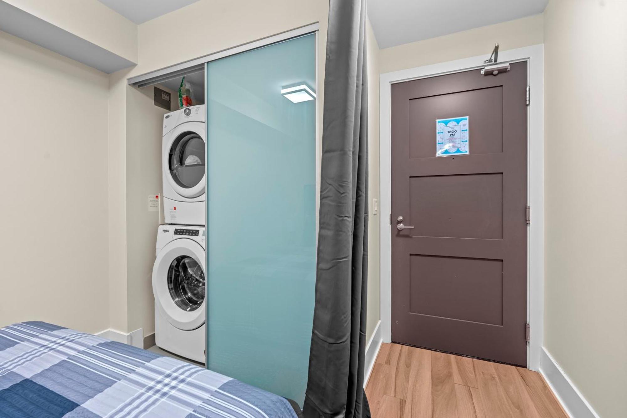 טורונטו Globalstay Modern Downtown Apartment מראה חיצוני תמונה